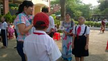 Trò chơi Ngậm muổng chuyền chanh