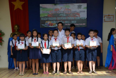 Lễ tổng kết năm học 2015 - 2016