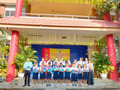 Trường TH Phú Hòa 2 tổ chức Lễ tổng kết năm học 2024-2025