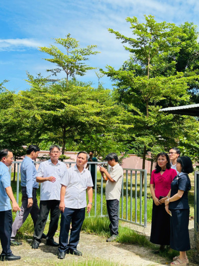 Lãnh đạo phường Phú Lợi kiểm tra, khảo sát tình hình thực tế tại trường tiểu học Phú Hòa 2, chuẩn bị chào đón năm học mới!