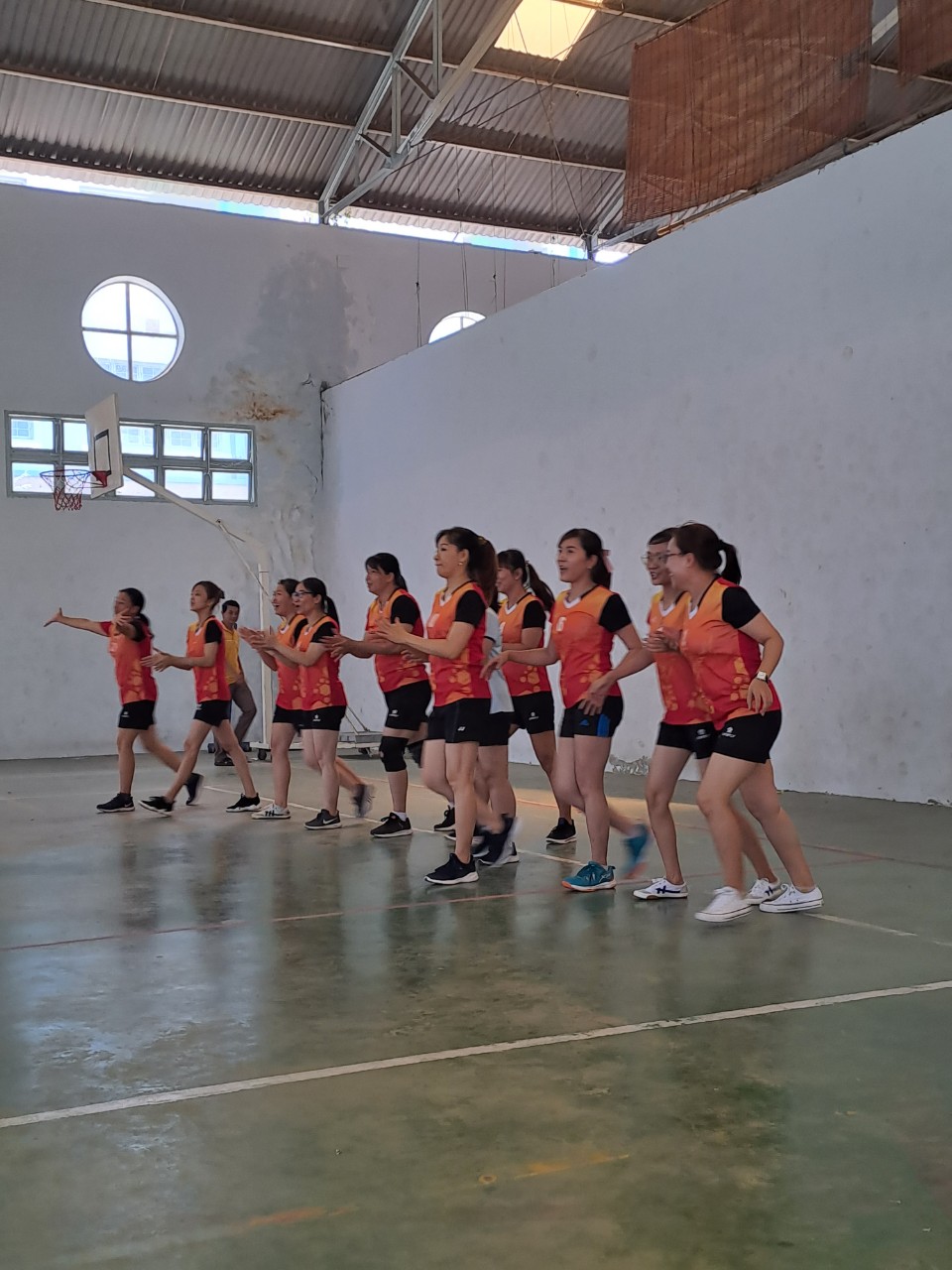 Trường TH Phú Hòa 2 tham gia giải bóng chuyền Kỉ niệm 40 năm ngày Nhà giáo  Việt Nam 20/11