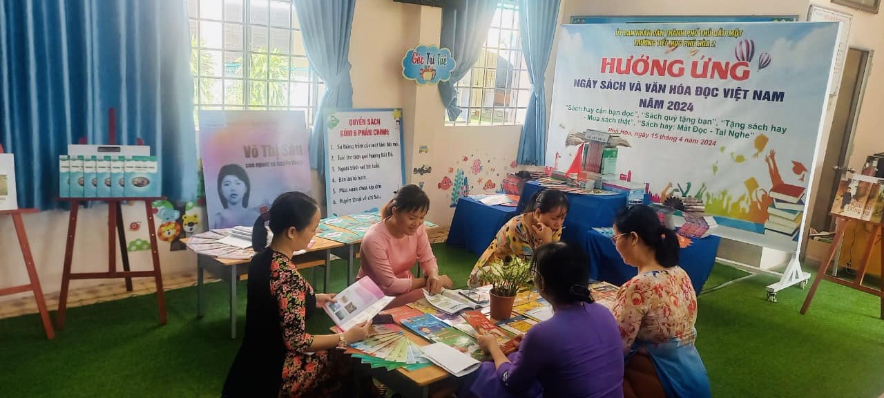 Trường TH Phú Hòa 2 tiếp tục hưởng ứng Tuần lễ đọc sách năm 2024