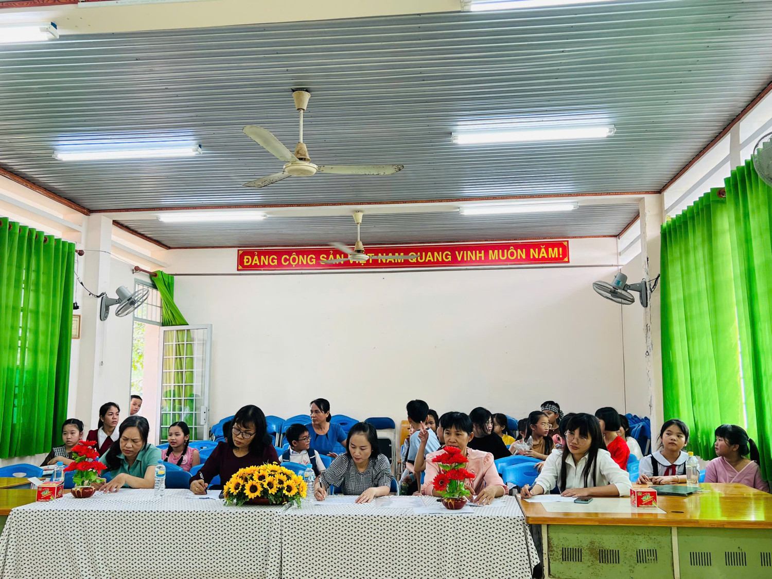 z7241019949909 d7efb687c18ab8f4e8b52eed118b9cbd